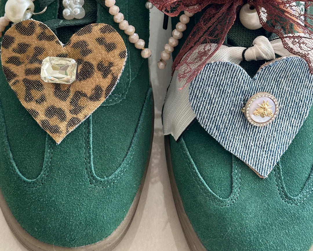 Animal print heart for sneakers