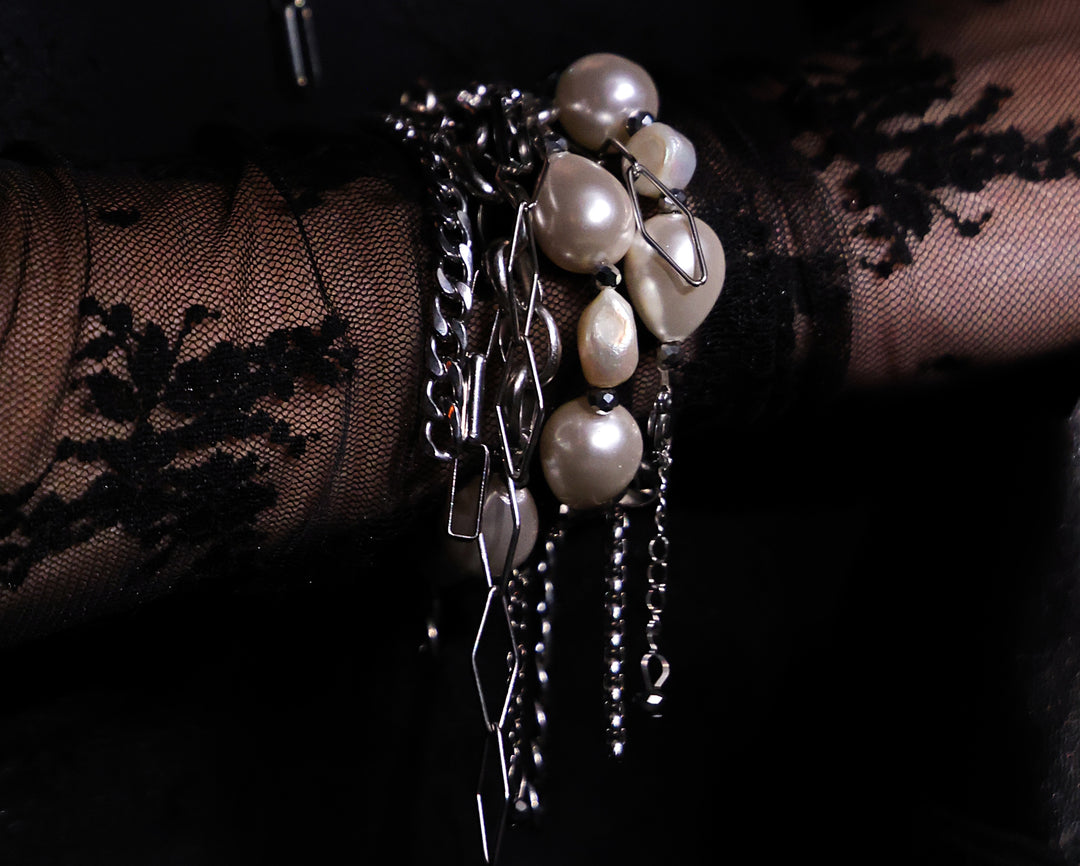 Tau Pearl and Silver bracelet