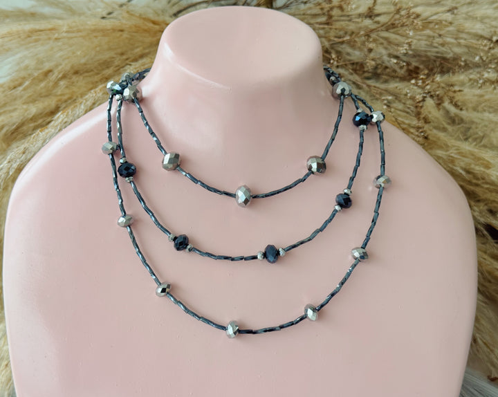 Soé dark and silver choker