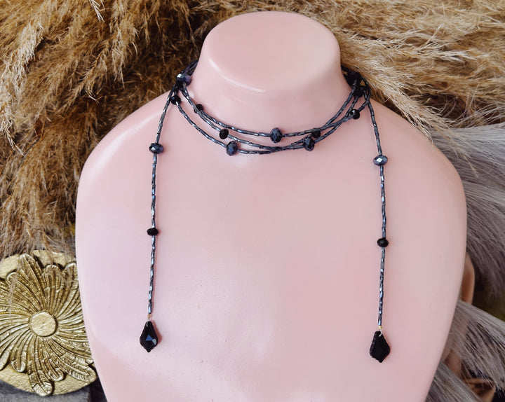 Soé dark and silver choker