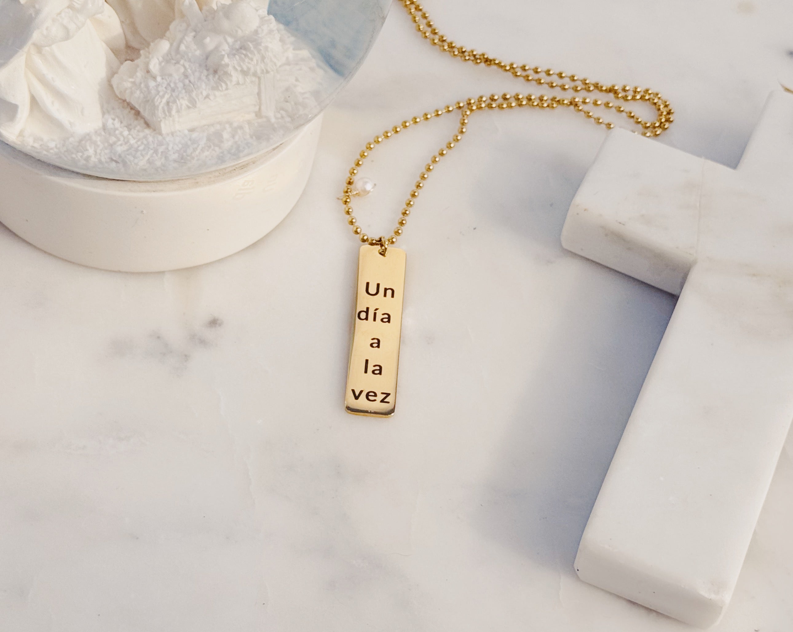 Un día a la vez Eclesiastés 3:1 chain – GBG Boutique