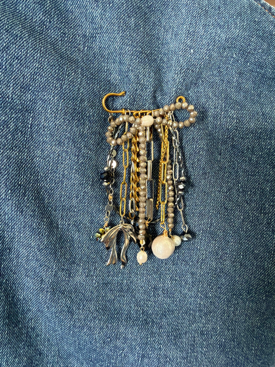 Chain pin