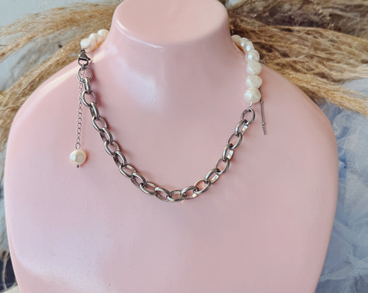 Mío half and half Pearl choker