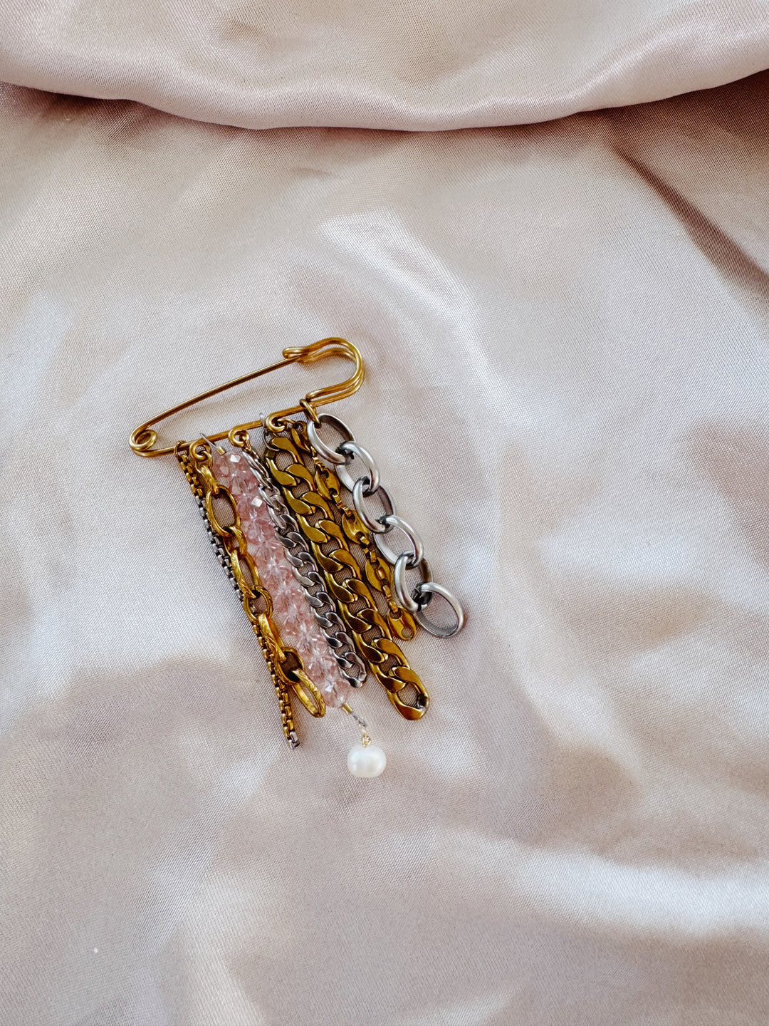 Chain pin