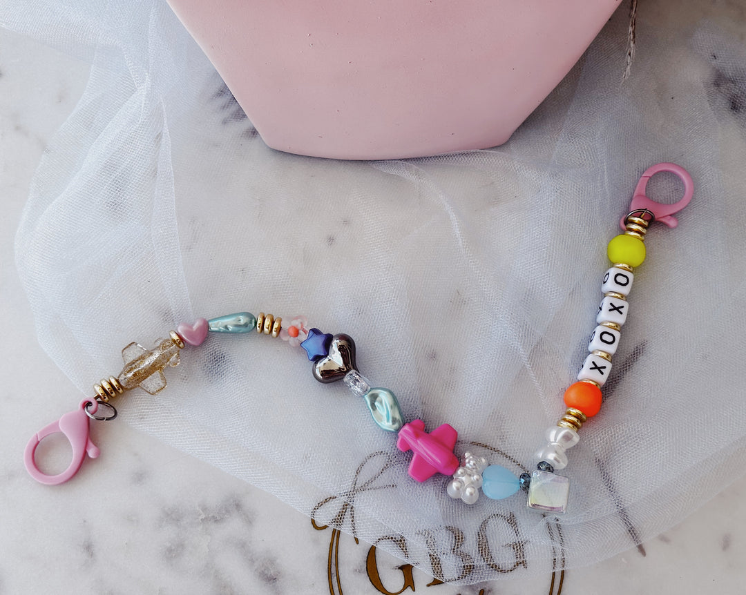 Funky connect for bag