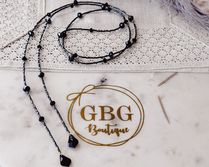 Soé dark and silver choker