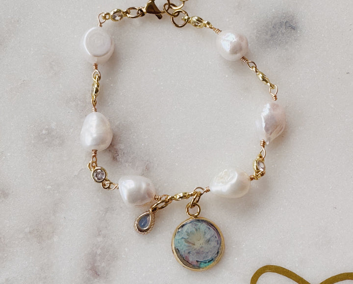 Salmo 121 pearl bracelet