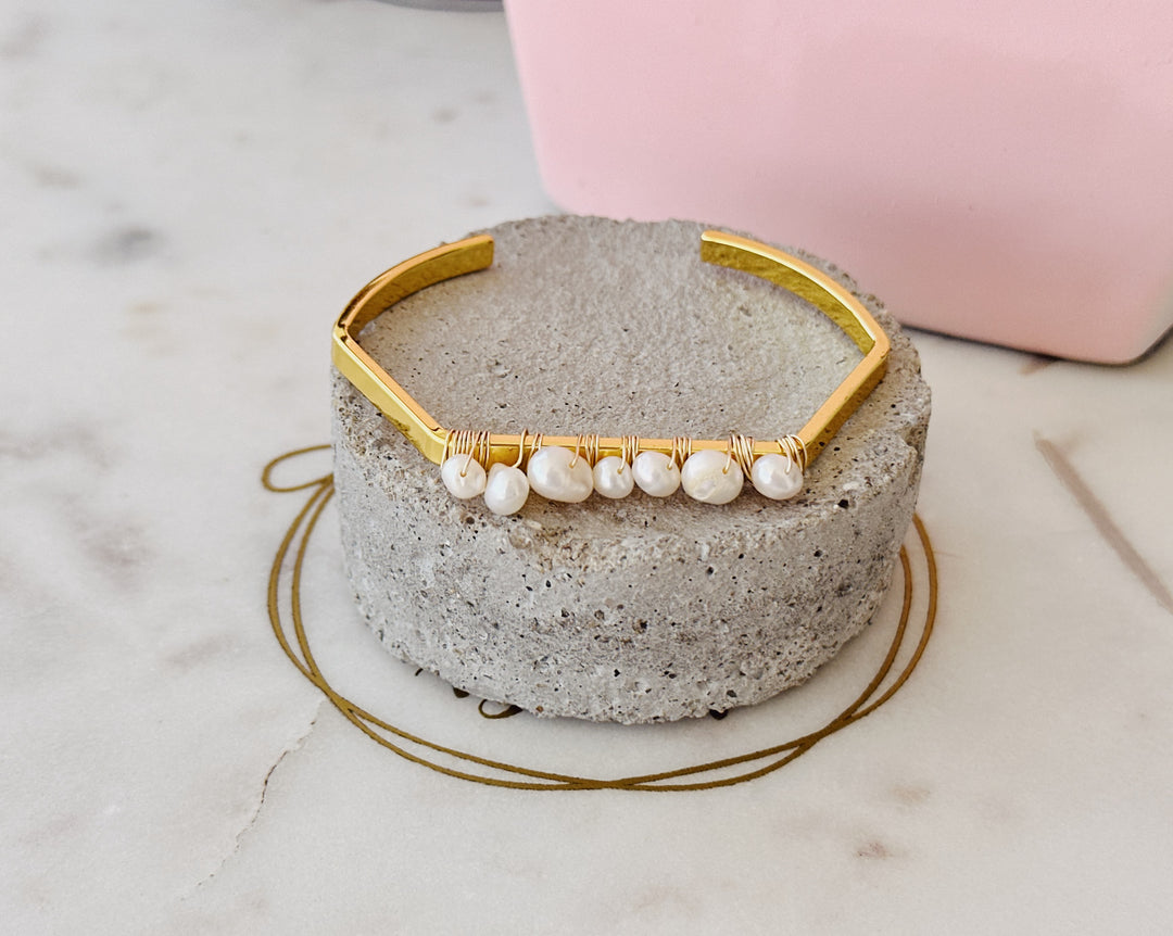Pearl bangle