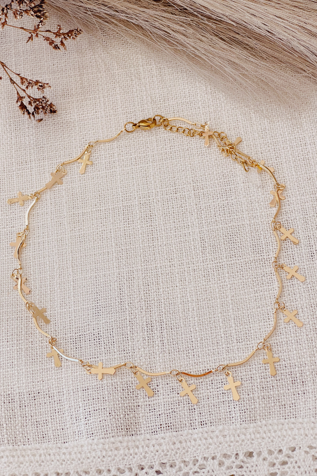 Annais Dangling Choker